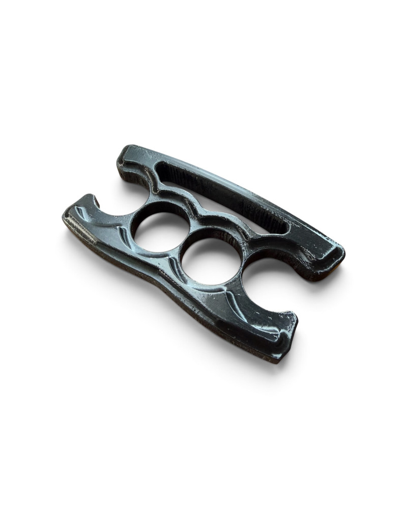 CLAYMORE | 4-Finger Knuckle Duster